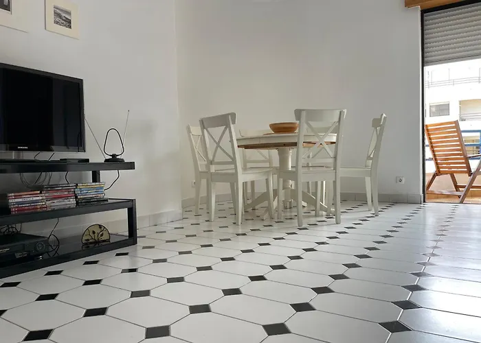 Enjoy Ocean Life At Costa Da Caparica! * Кошта-да-Капарика